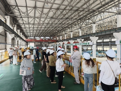 鋁鎂合金分公司舉辦第四屆“職工家屬進企業(yè)”攜手筑安全活動
